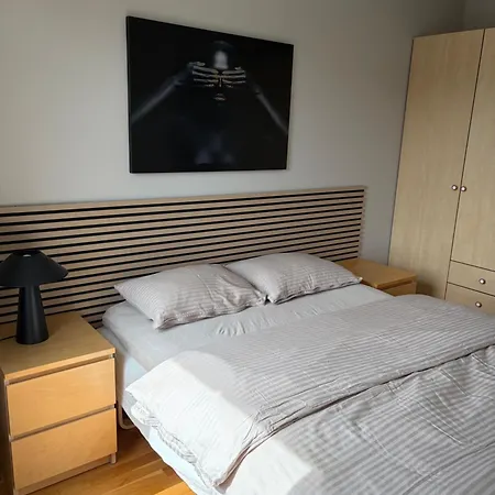 Sjofront Med Terrasse - Sentralt 아파트 *